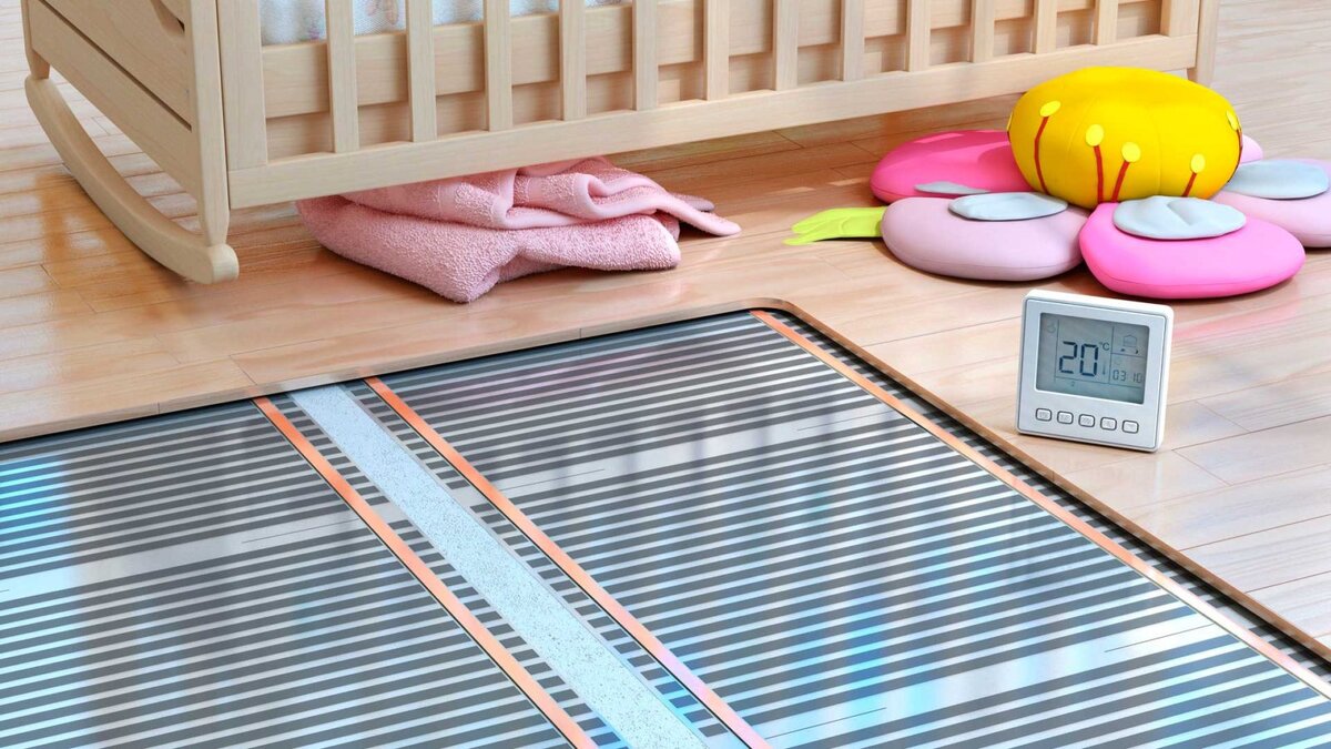 Мобильный теплый пол это молодая технология, которая по своей практичности и свойствам выбилась далеко вперед от своих аналогов — водяных теплых полов и других подобных систем.