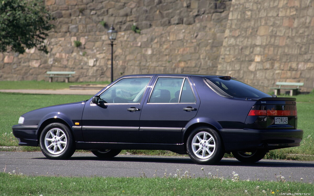 Saab 9000