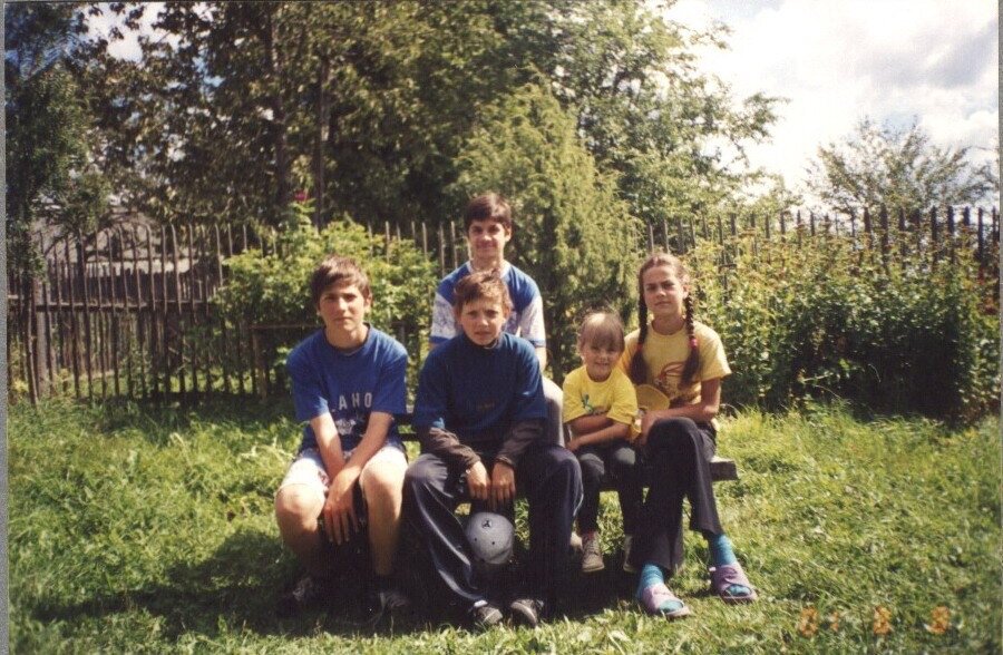 2001 год. Я с косичками :)