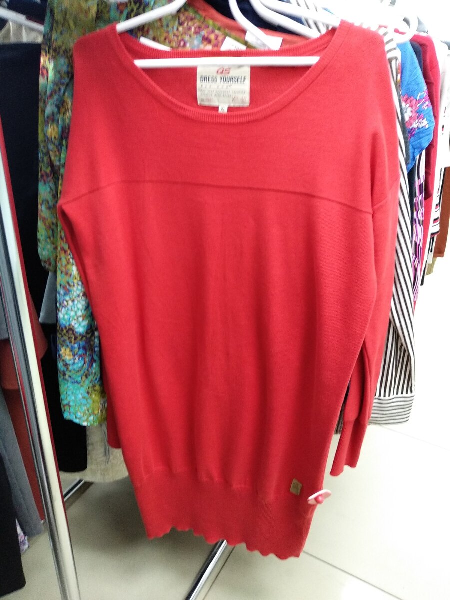 Красное платье - фото автора