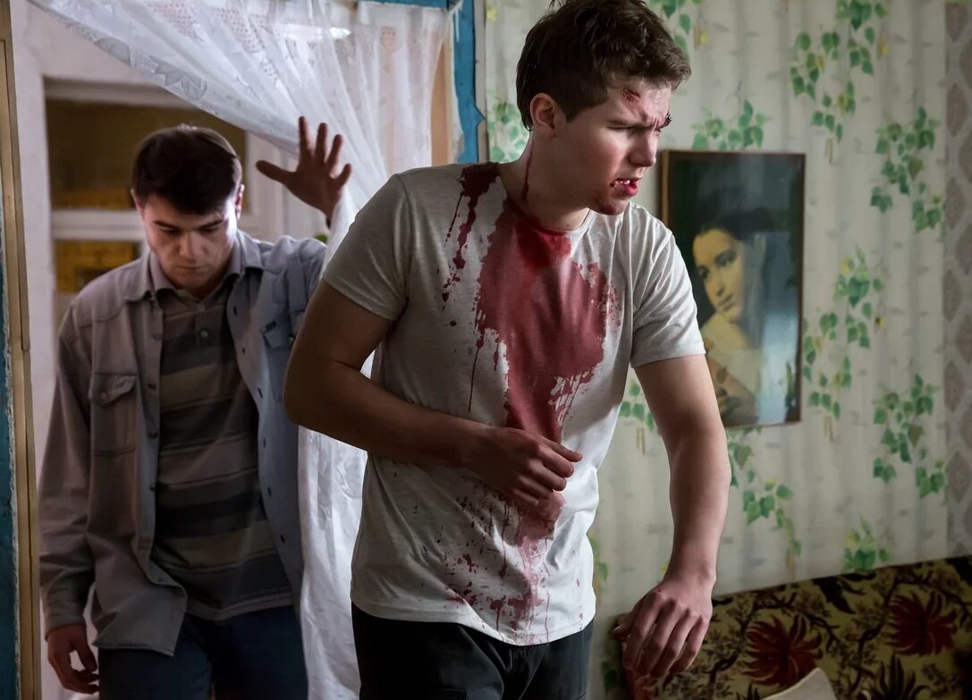 Действие сериала происходит в одном маленьком городке, но с большим количеством бандитов. Неспокойные времена 2000-х, заставляют встрепенуться бывших военных, которые воевали в Авганестане. 