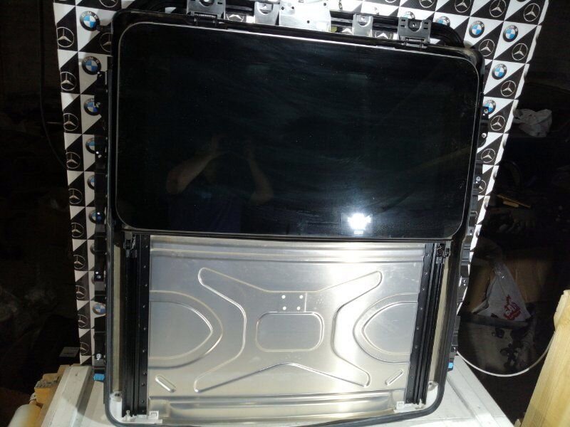 Черный потолок