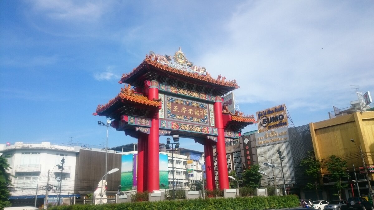 Любимец туристов - многоликий Бангкок (фото автора)