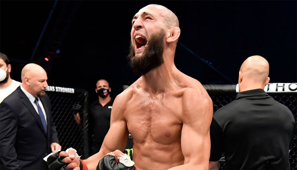 


Не так давно я ворвался в один из популярных залов смешанных единоборств в СПб на Парнасе , решил подтянуть пузо и растрясти бока, сами понимаете.