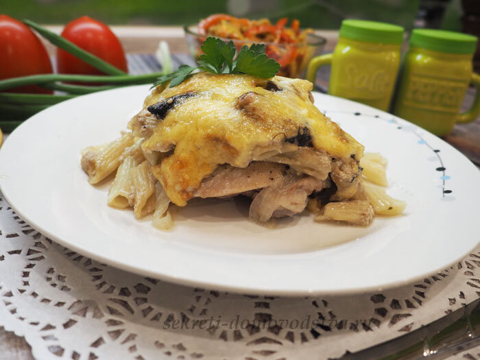 Курица с макаронами в сыре