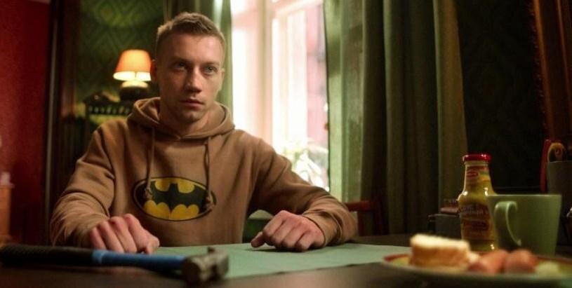 «Киномания» рассказывает о картинах, которые показали на 26-м выпуске кинофестиваля в Выборге. Среди них — ленты режиссеров фильмов «Географа глобус пропил» и «Хороший мальчик», яркие дебюты молодых кинематографистов и две работы Киры Муратовой.