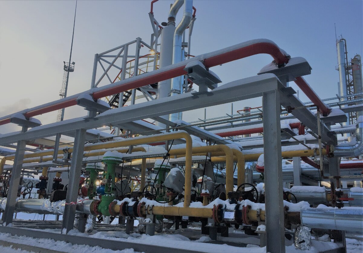 Блок приема влажного газа и выдачи осушенного