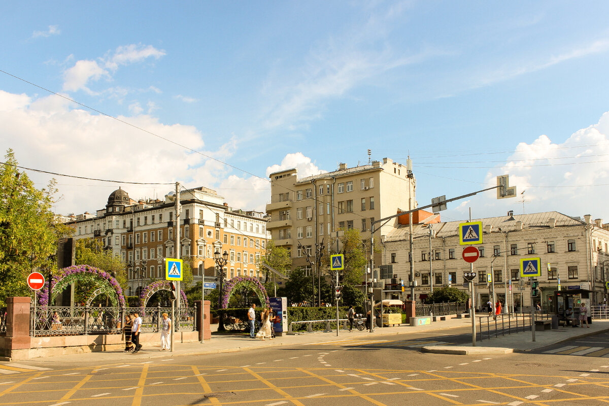 Площадь Ильинские ворота