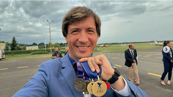 Фото и instagram 1polet.ru