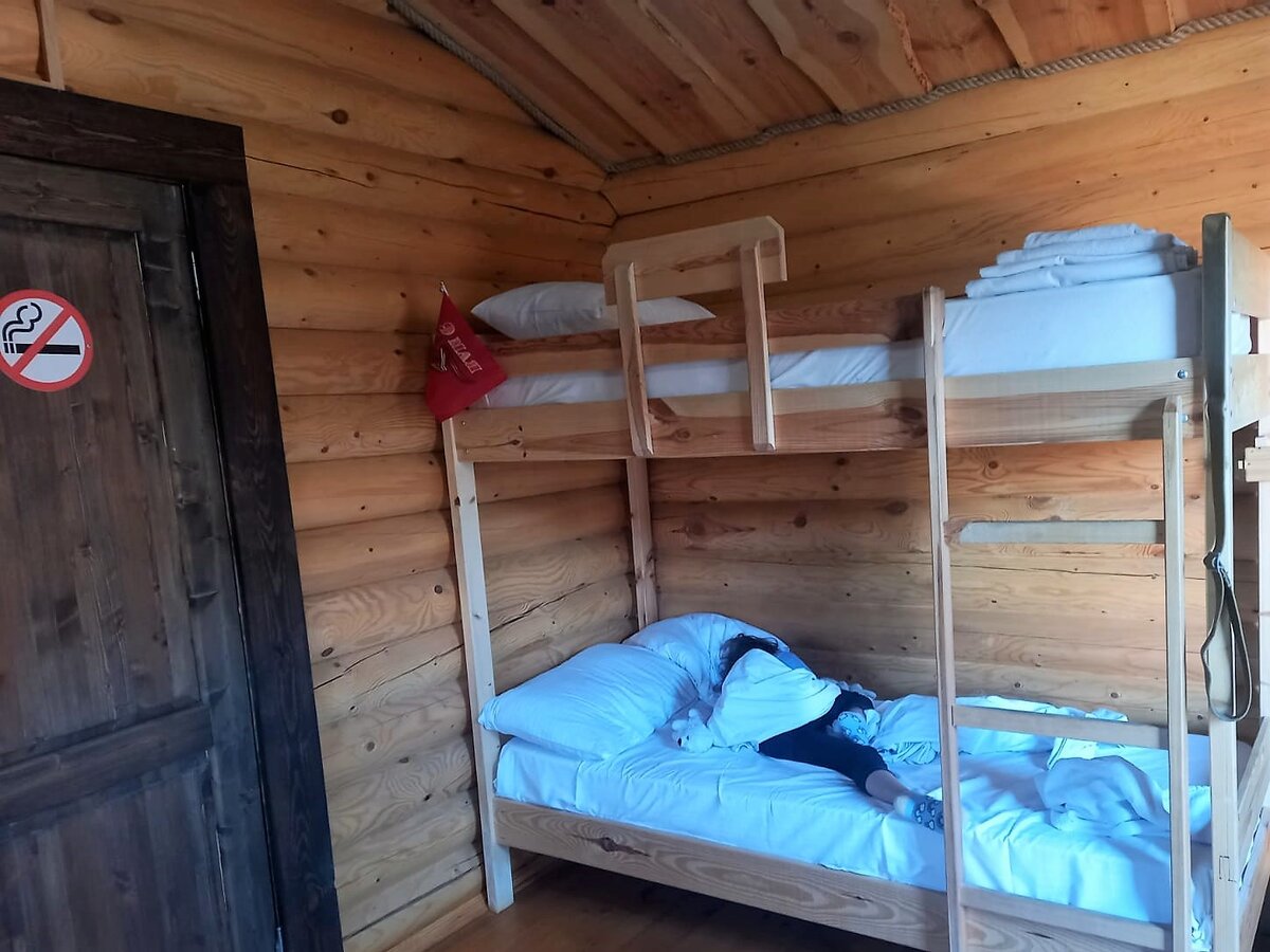 фОТО автора. Утро. Уже не под курткой. Флажок на месте)))