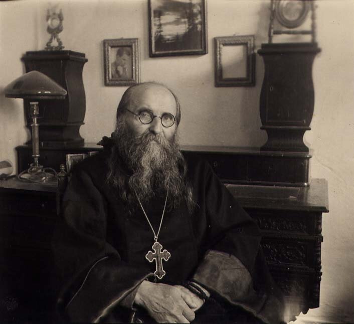 Варсонофий (Юрченко) (1880 - 1954), архимандрит, исповедник, преподобный. 