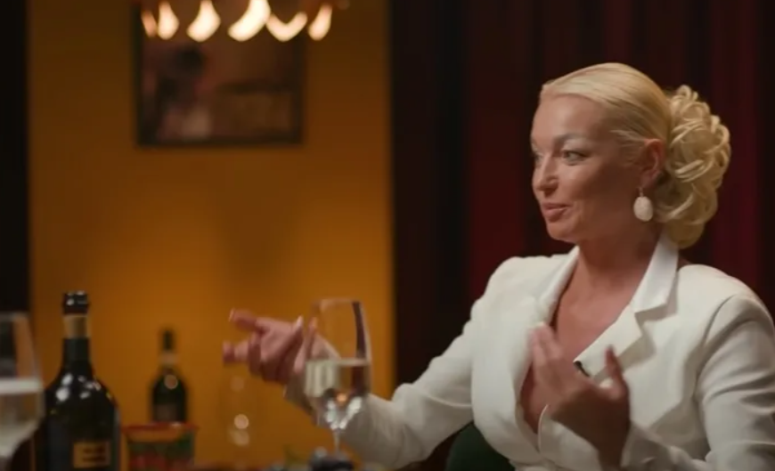 волочкова пьянство. алена блин волочкова 2023. интервью жигаловой и волочковой. интервью волочковой алене. алена блин волочкова 2023.