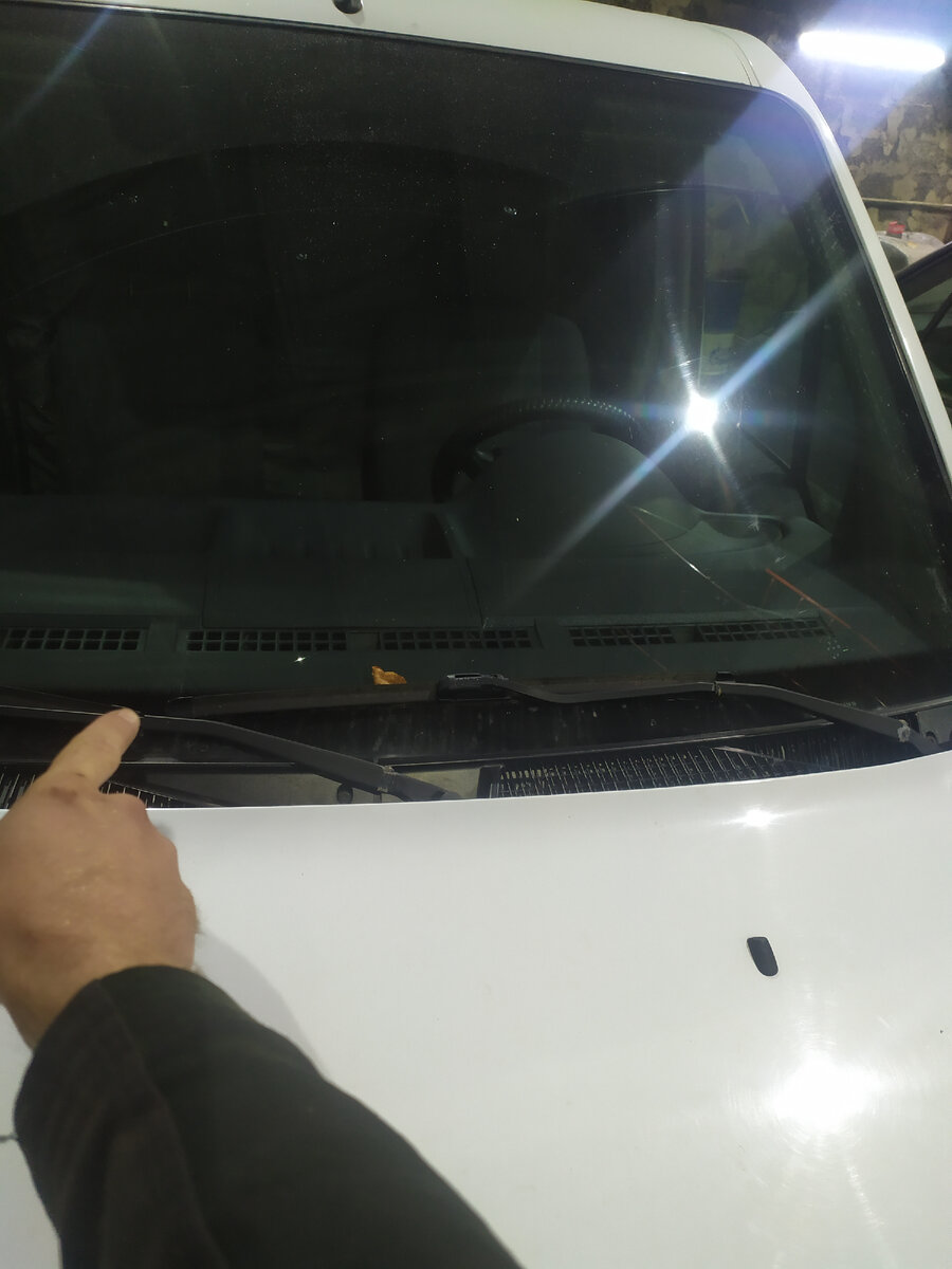 Вот до сюда зона обзора водителя 