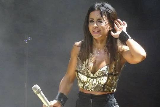    Общественник Виталий Бородин пригрозил раскрыть имена покровителей певицы Ани Лорак после ее возвращения на ТВ