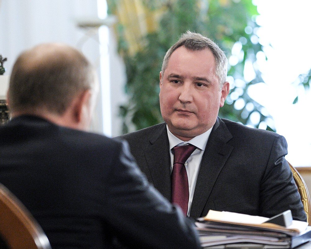 Рогозин отчитывается перед Путиным о  прорывных показателях Роскосмоса и Роснано