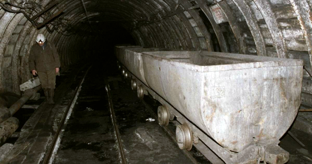 Путевой штрек, креплёный арочной крепью