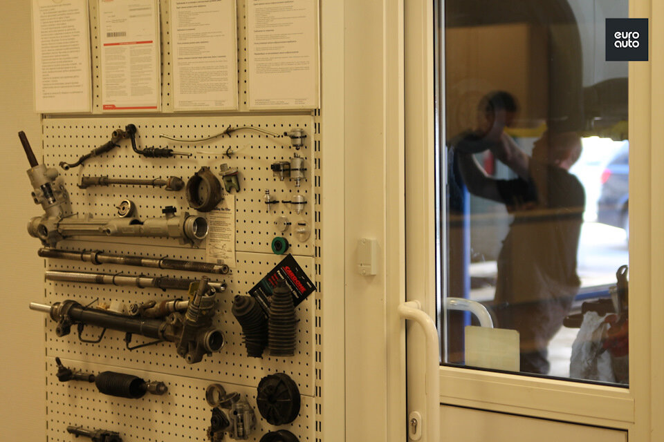 Есть собственная ремзона, где с машин клиентов снимается рулевой механизм и отправляется на переборку.Но эта работа – не более 5% из всего оборота. 