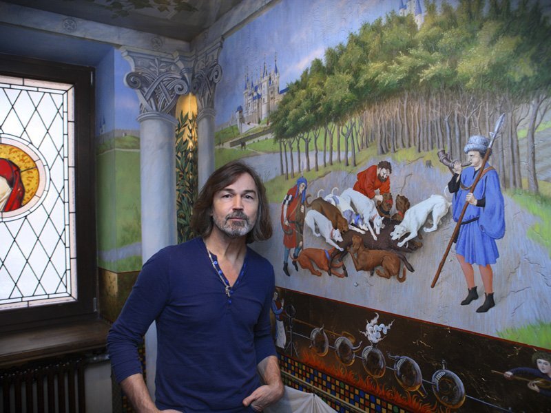 Никас Сафронов.Фото взято из открытого источника.