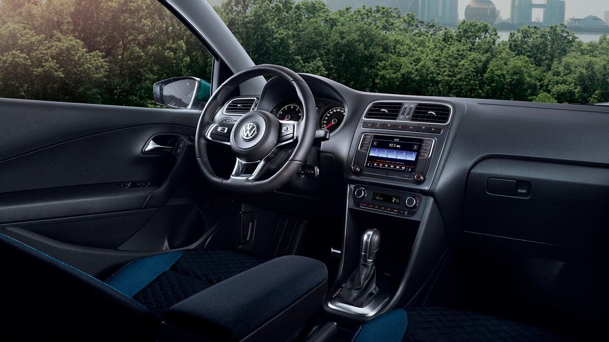 Салон Polo Sedan полная комплектация
