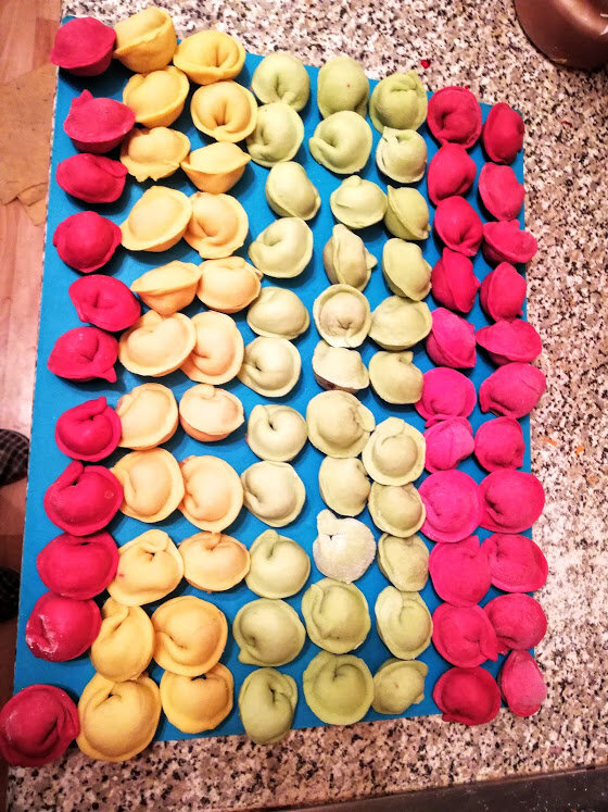 Это мы с внучкой налепили, а чтобы было интересней сделали цветными.