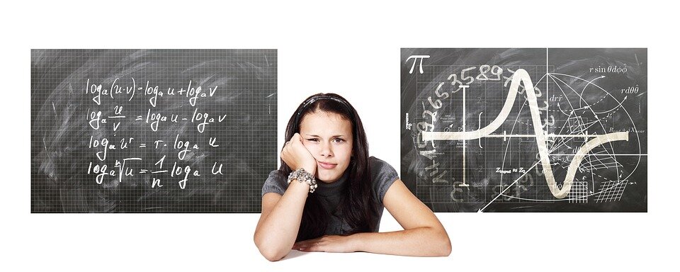 Source: https://pixabay.com/ru/photos/%D1%88%D0%BA%D0%BE%D0%BB%D0%B0-%D1%81%D1%82%D1%83%D0%B4%D0%B5%D0%BD%D1%82-%D0%BC%D0%B0%D1%82%D0%B5%D0%BC%D0%B0%D1%82%D0%B8%D0%BA%D0%B0-%D1%84%D0%BE%D1%80%D0%BC%D1%83%D0%BB%D1%8B-4251037/