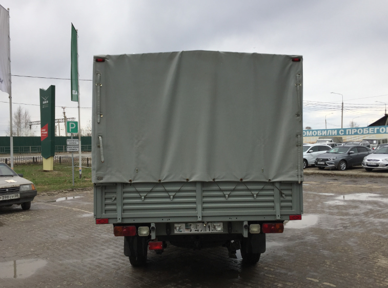 Вообще у зада не маленький вылет...