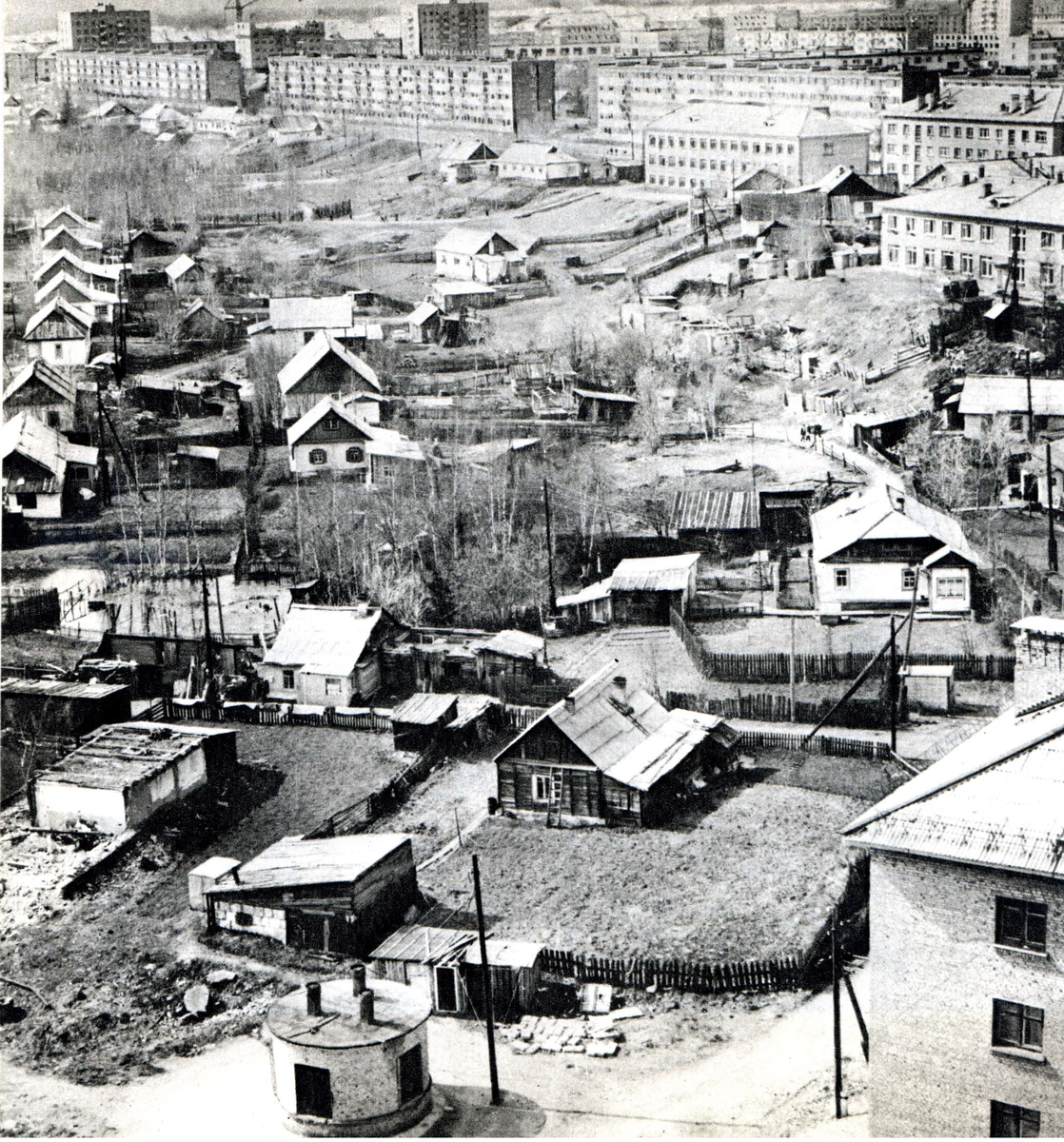 Город 1970 года. Ухта старый город. Ретро Ухта Комсомольская площадь. Ретро Ухта старый город. Ухта 1970.