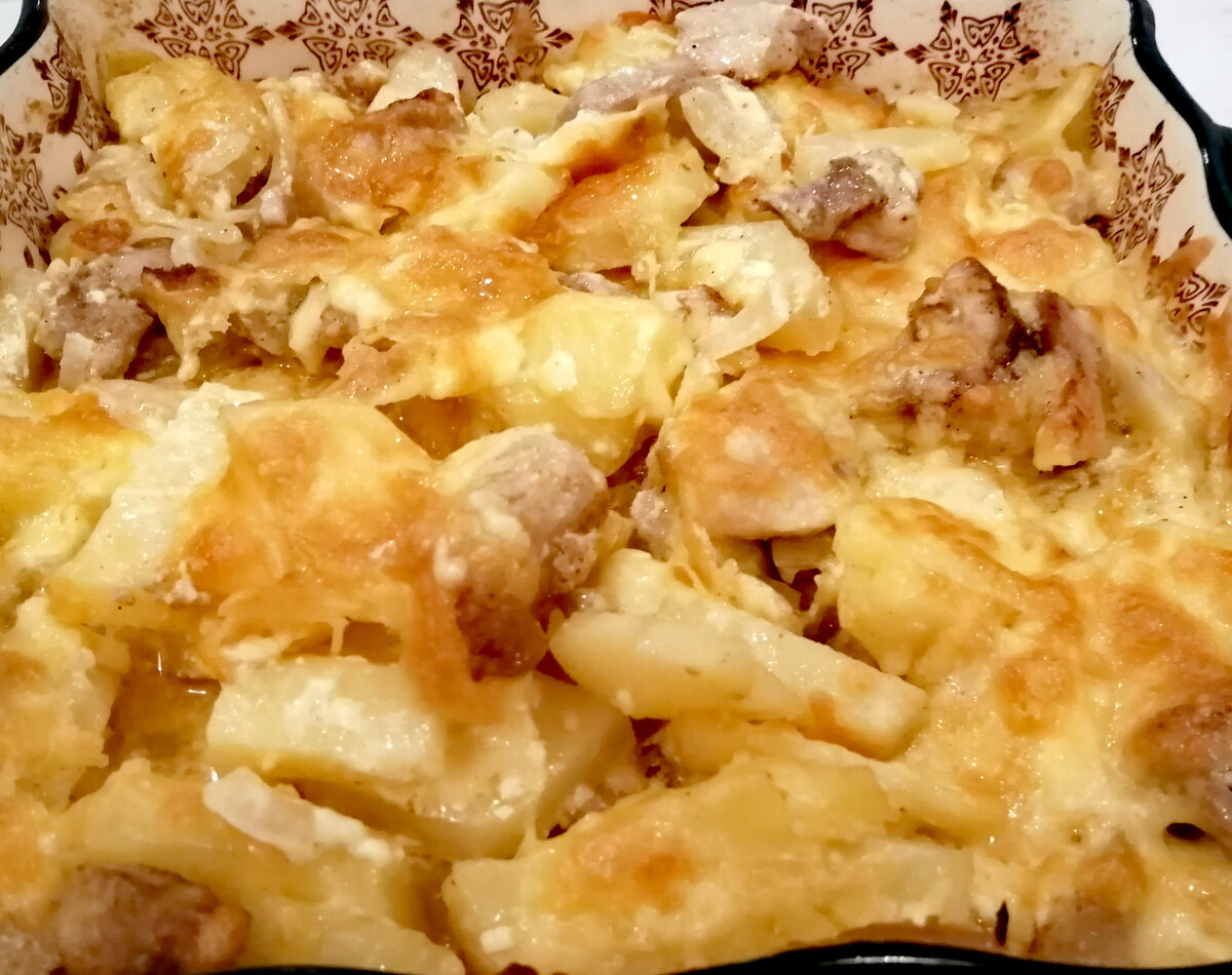 Как легко накормить семью из четырех человек. Картофельно-мясная запеканка.