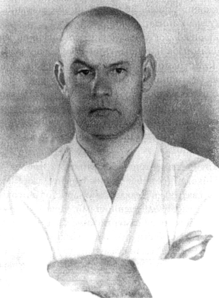 Настоящий создатель системы САМБО - Василий Сергеевич Ощепков. Ученик самого Дзигоро Кано. 2 дан дзю-до.