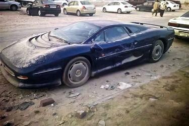 Jaguar XJ220