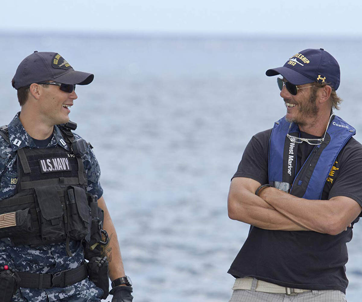 Тэйлор Китч и Питер Берг на съемках