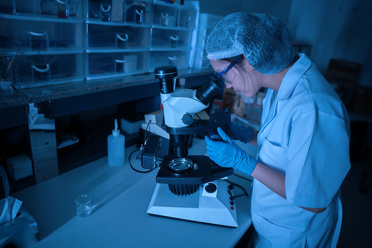 Исследователи надеются, что им удастся найти вакцину против этого вируса. (Shutterstock)