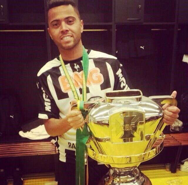 7 футболистов завоевавших трофей уйдя из "Спартака"