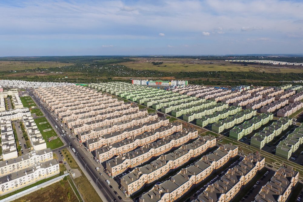 На жилые кварталы компании «Кошелев-проект» лучше смотреть с высоты полета дрона.