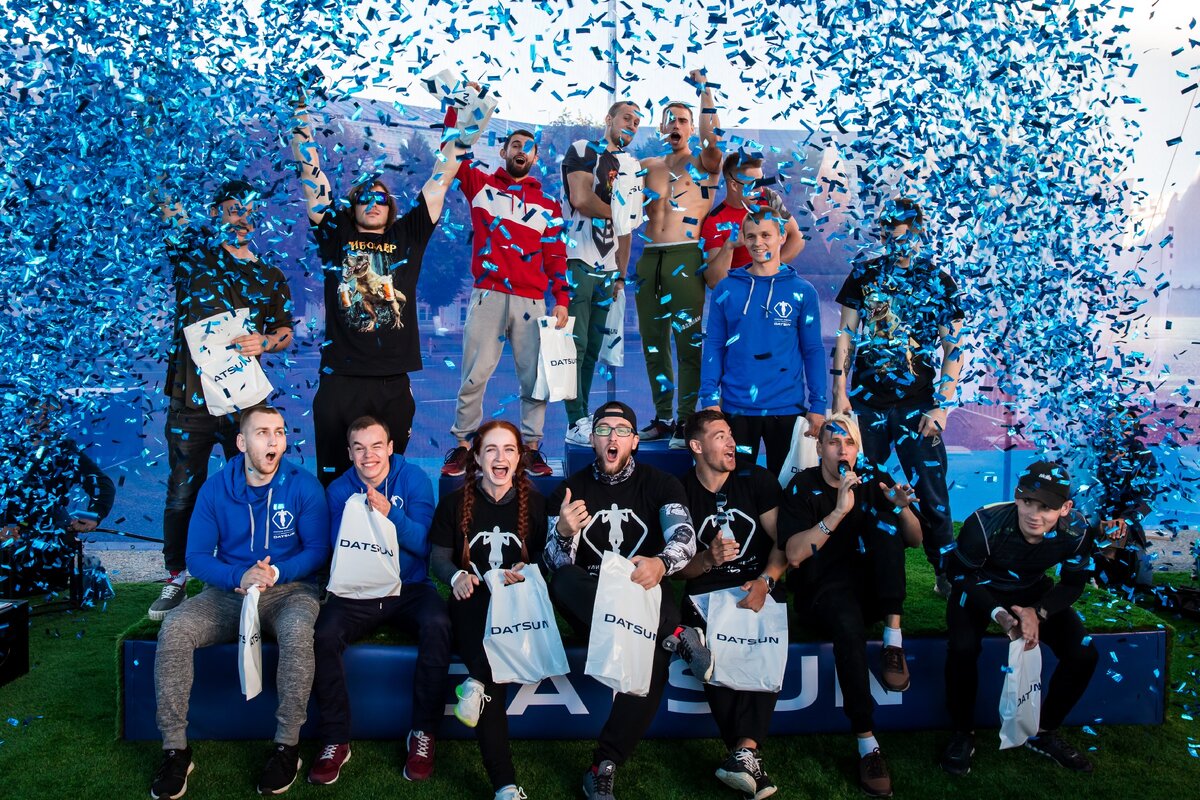 Организатор и он же спонсор, фирма Datsun