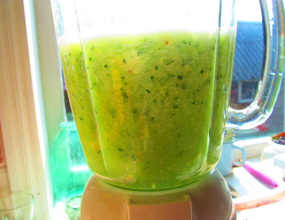 Лимонно-огуречная смесь для очищения кишечника.