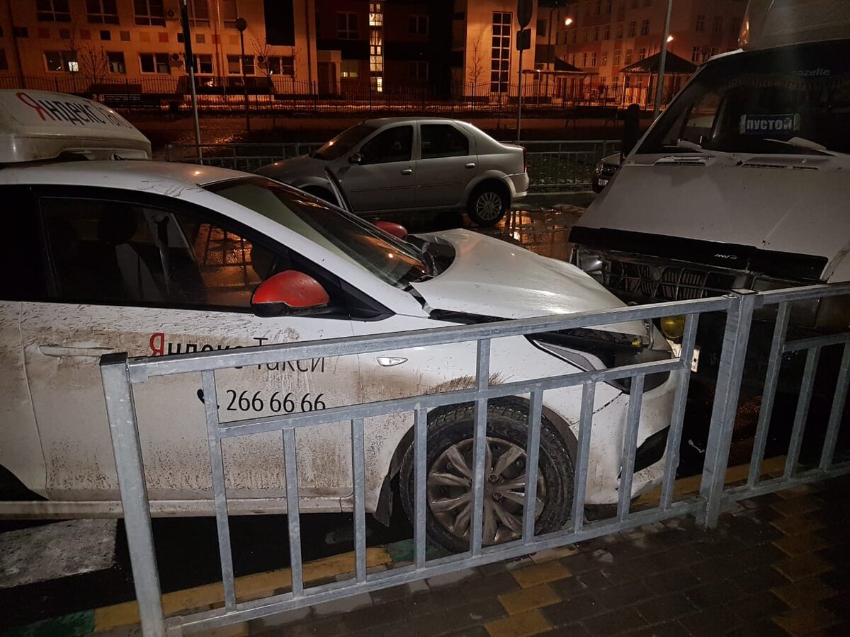 разбил арендованную машину