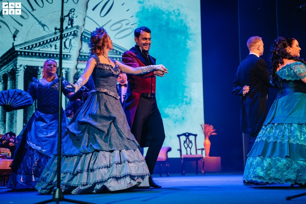 Тверской театр драмы представил праздничную программу «Из века в век»