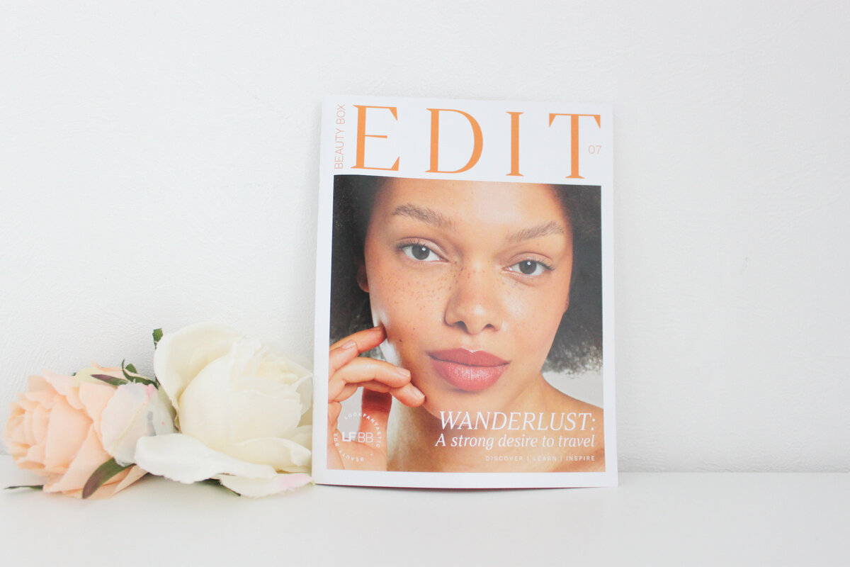 Тема номера - Страсть к чудесам и сильное желание путешествовать