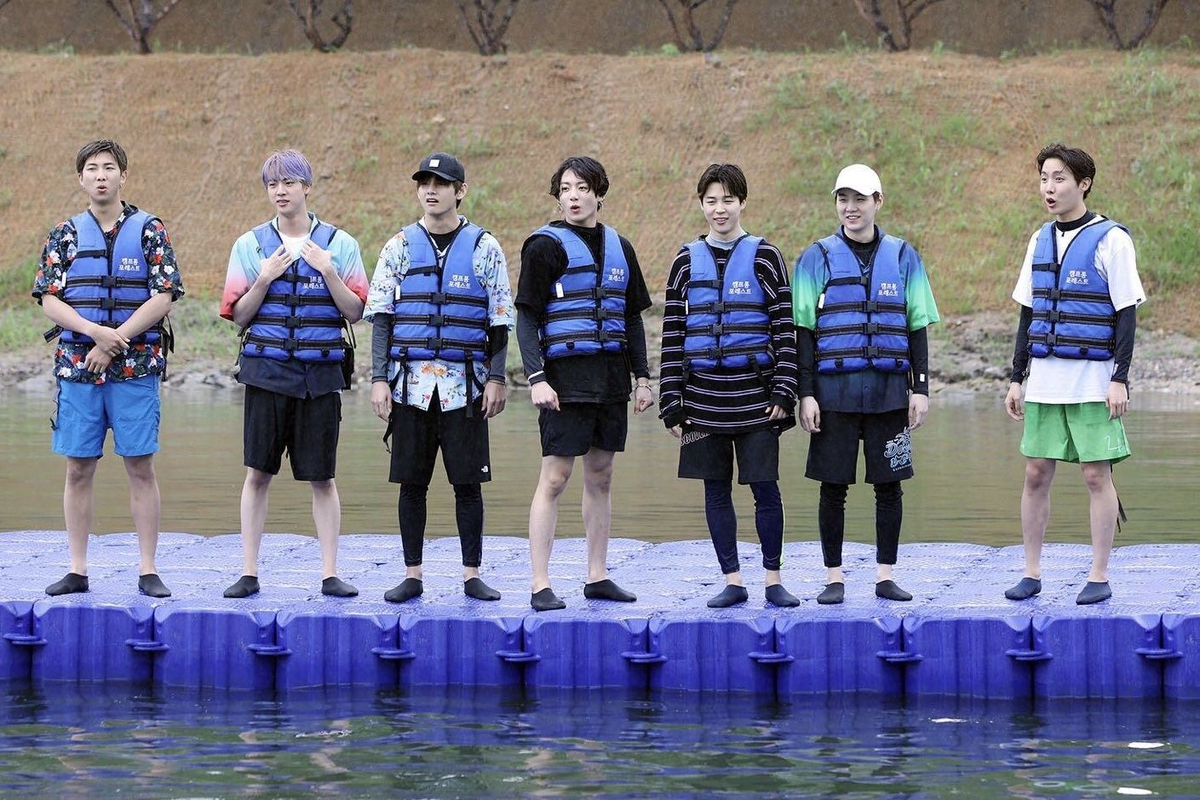 Ran bts эпизод. РАН БТС 84. РАН БТС В воде. Run BTS Ep 84. РАН БТС 83