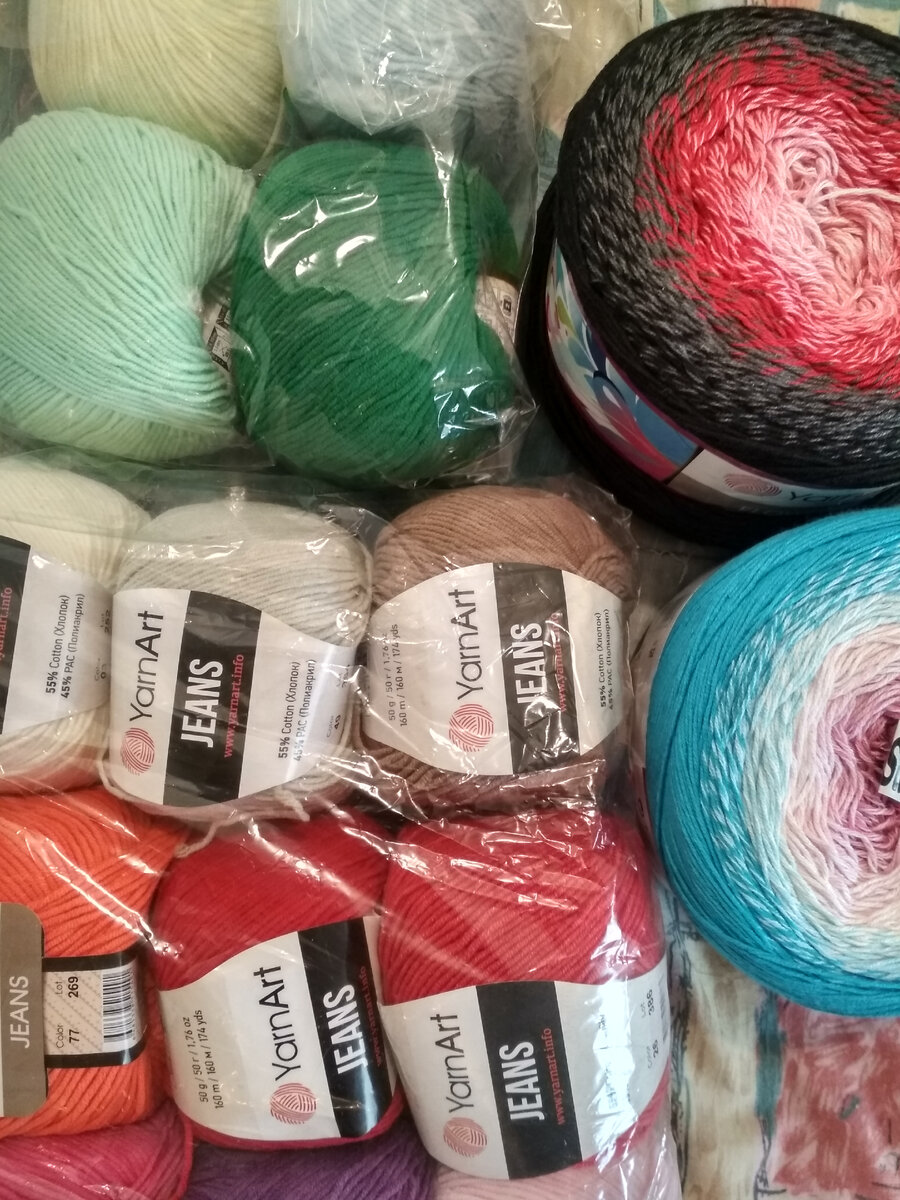 Скромненько так😁