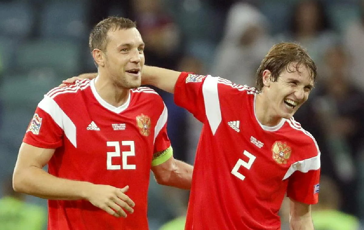 В сложившейся ситуации Артем Дзюба и Марио Фернандес очень пригодились бы Валерию Карпину.