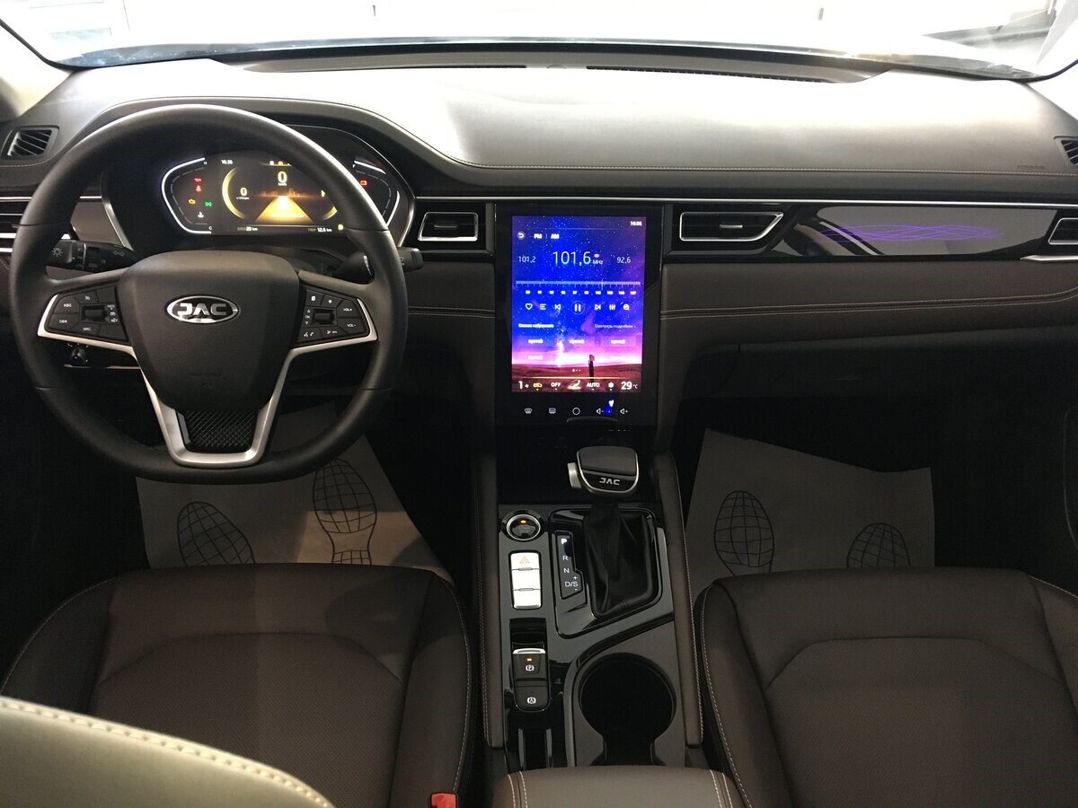 JAC J7