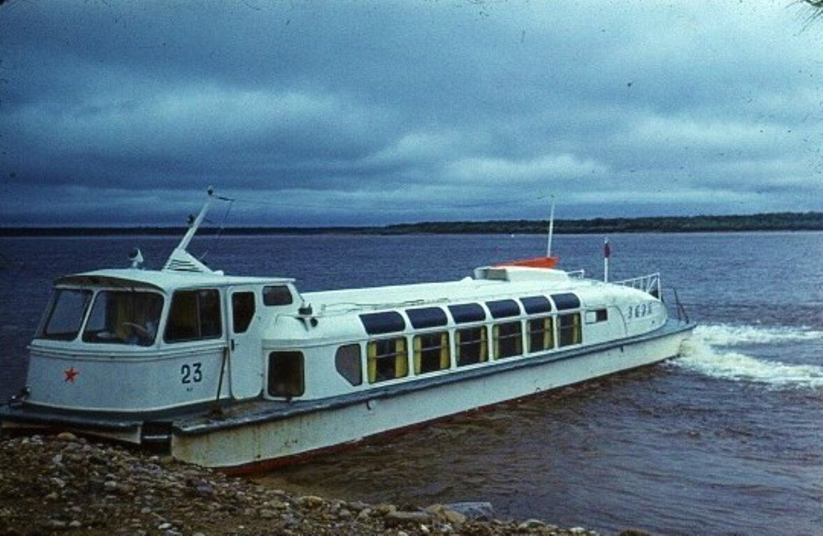 Водный транспорт пароход