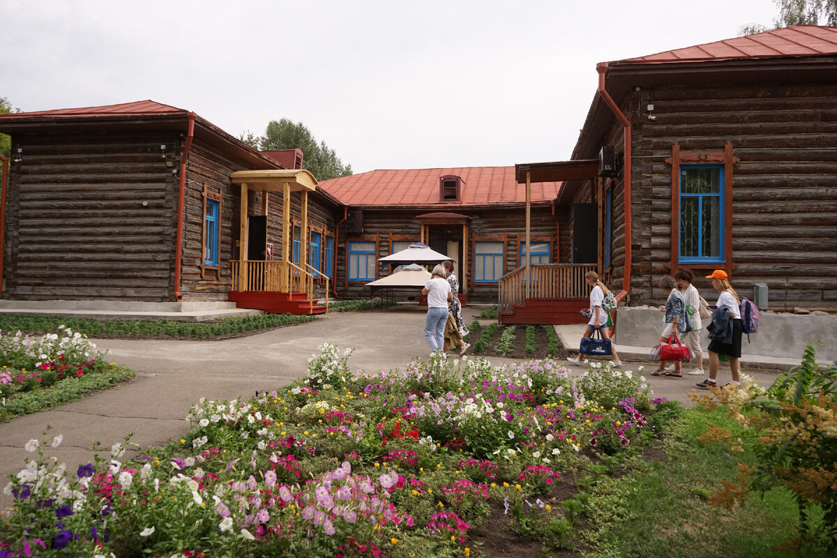 Мы забыли как вставить сюда текст.