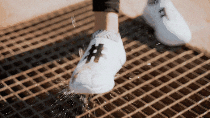 Кроссовки из кофейных остатков Rens