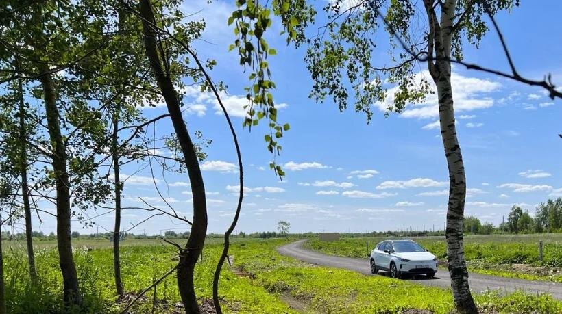 В поселке Ромашково-2 выгодная цена на землю. При покупке одного участка вы сэкономите 5%, двух и более -10%.
