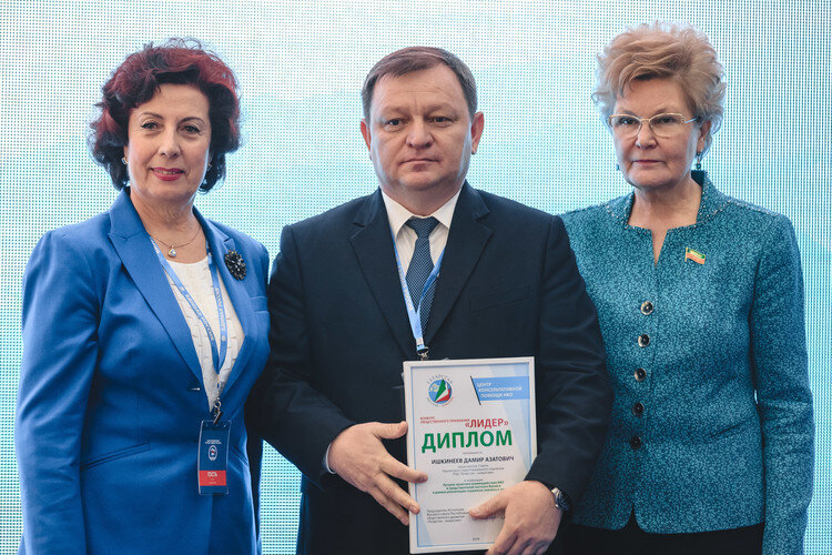    В Нурлате прошел «квалификацию» и получил мандат депутата горсовета гендиректор малой нефтяной компании «МАКойл» Дамир Ишкинеев, которого еще в июне избрали главой Нурлатского района Фото: «БИЗНЕС Online»