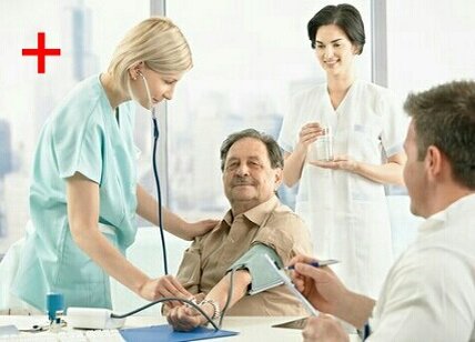 К сожалению, бесплатная медицина практически не работает в нашем социальном государстве. И поэтому большое количество людей вынуждены обращаться в платные медицинские клиники. 