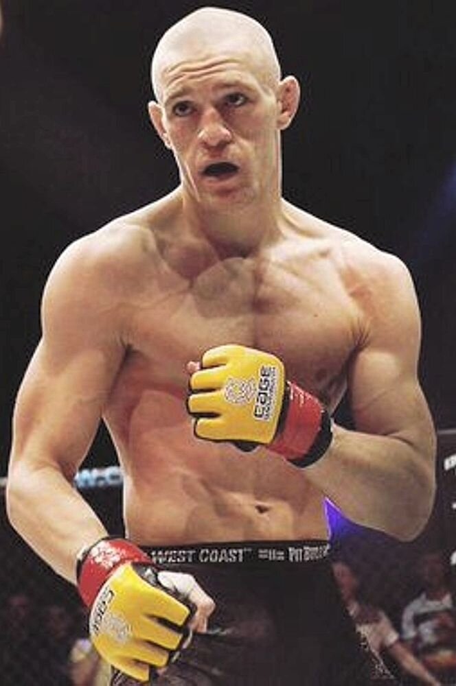 Конор в начале своей карьеры